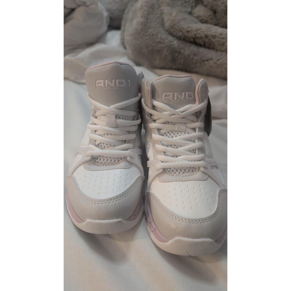 AND1 Unisex Kids High Top Athletic Shoes White Pink Size 3 - Picture 3 of 4